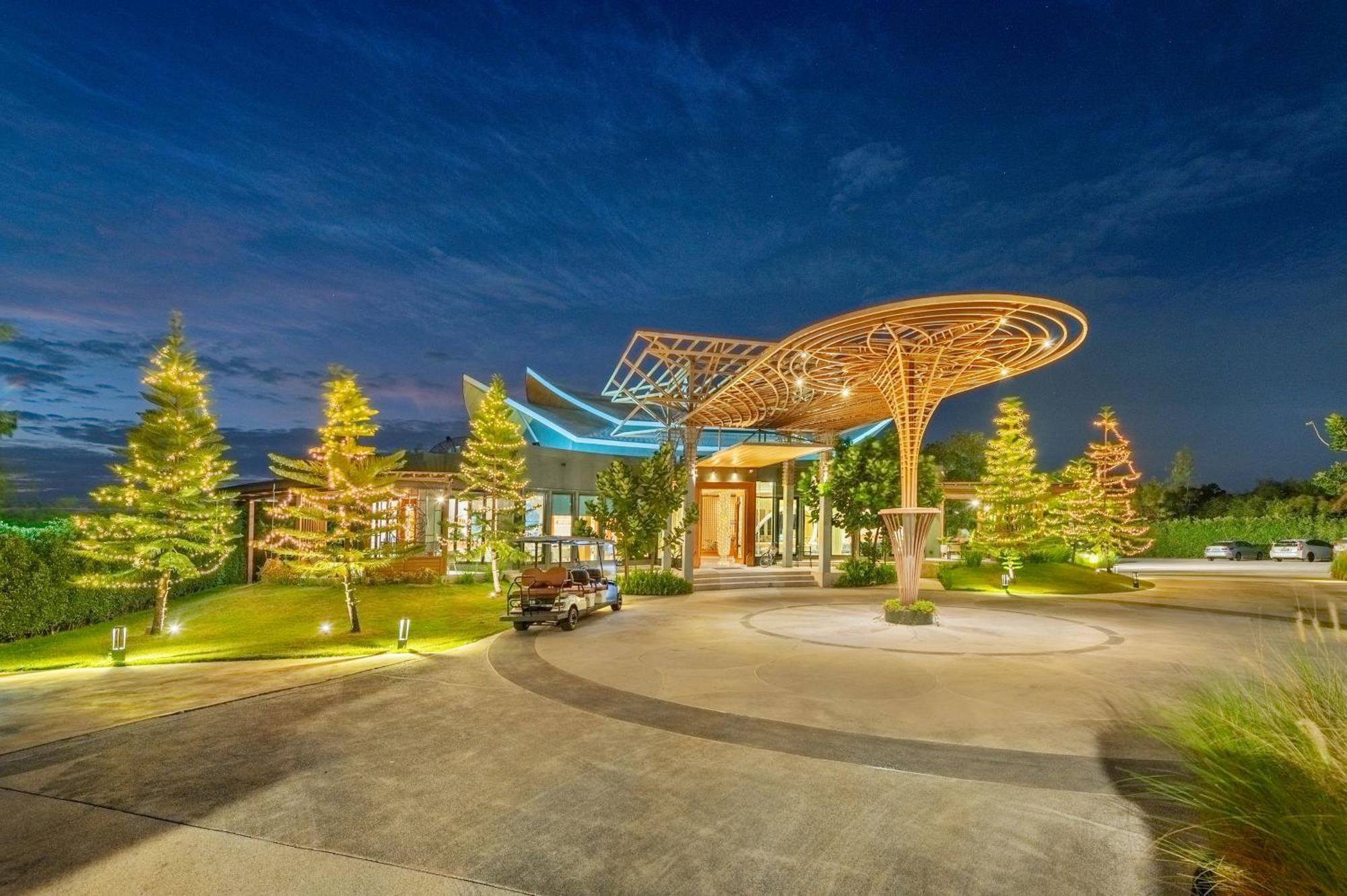 Phukalini Luxury Pool Villa & Onsen Hua Hin Exterior photo