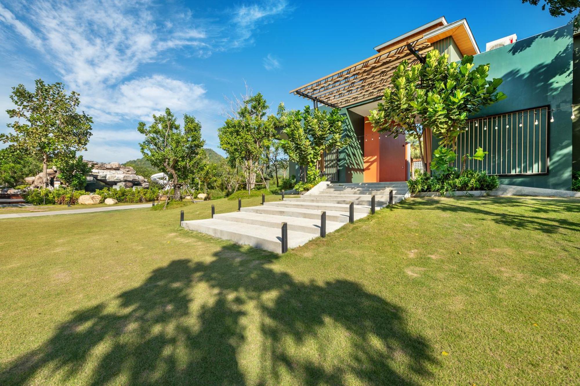 Phukalini Luxury Pool Villa & Onsen Hua Hin Exterior photo
