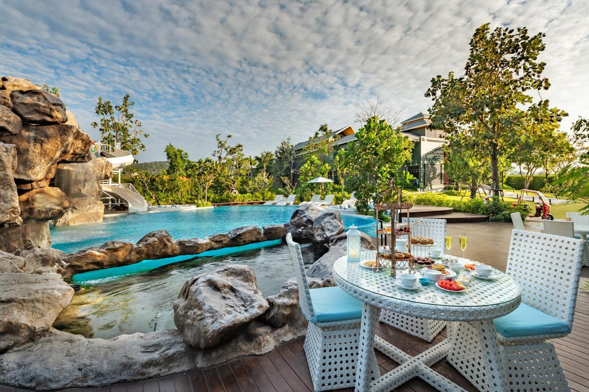 Phukalini Luxury Pool Villa & Onsen Hua Hin Exterior photo