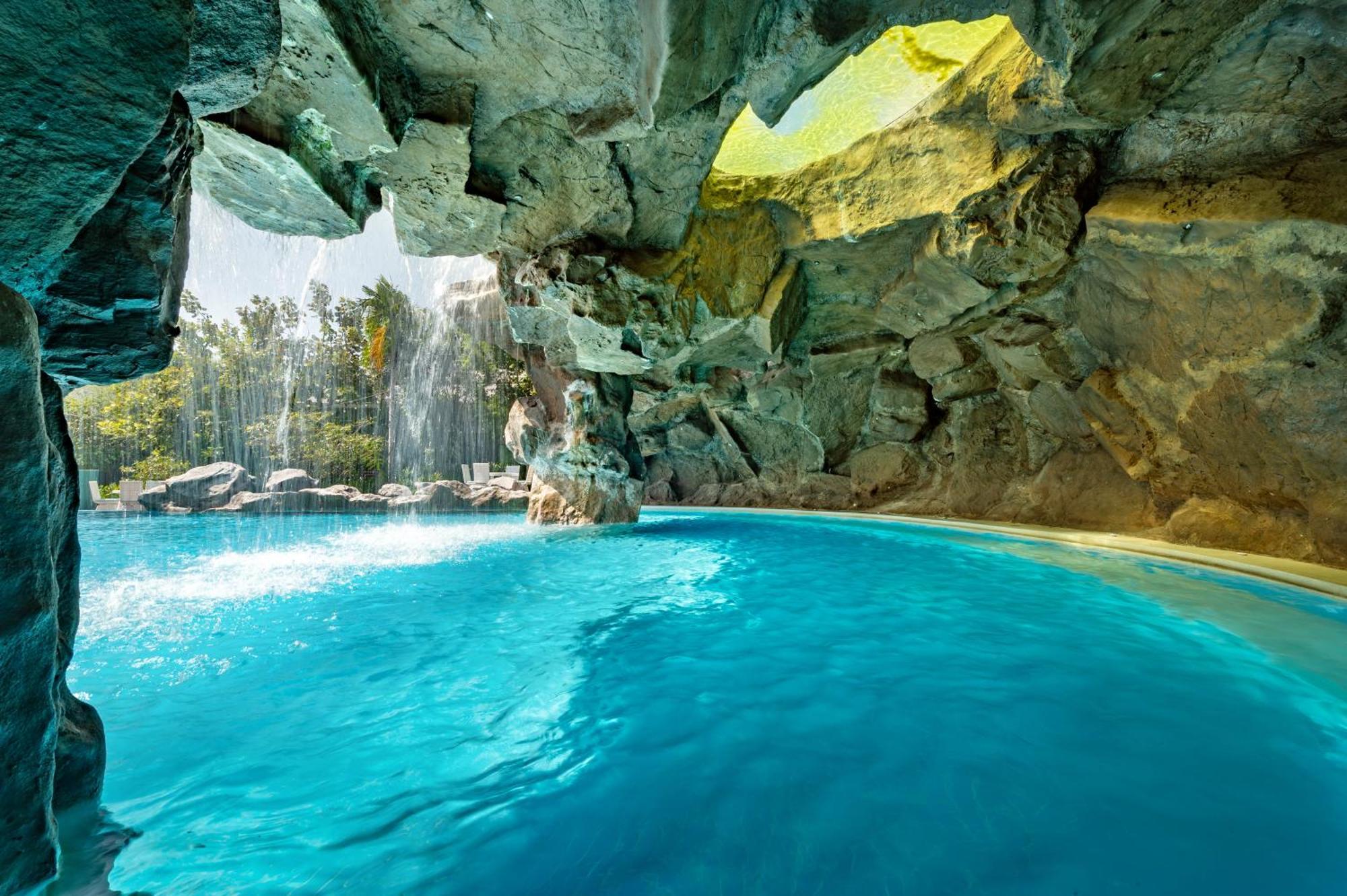 Phukalini Luxury Pool Villa & Onsen Hua Hin Exterior photo